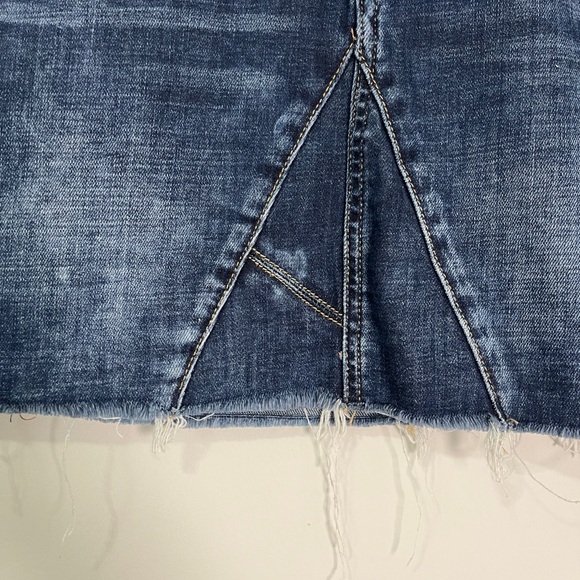 Blank NYC Womens Jean Skirt Size 27 Blue Unfaithful Denim Mini - Picture 4 of 10